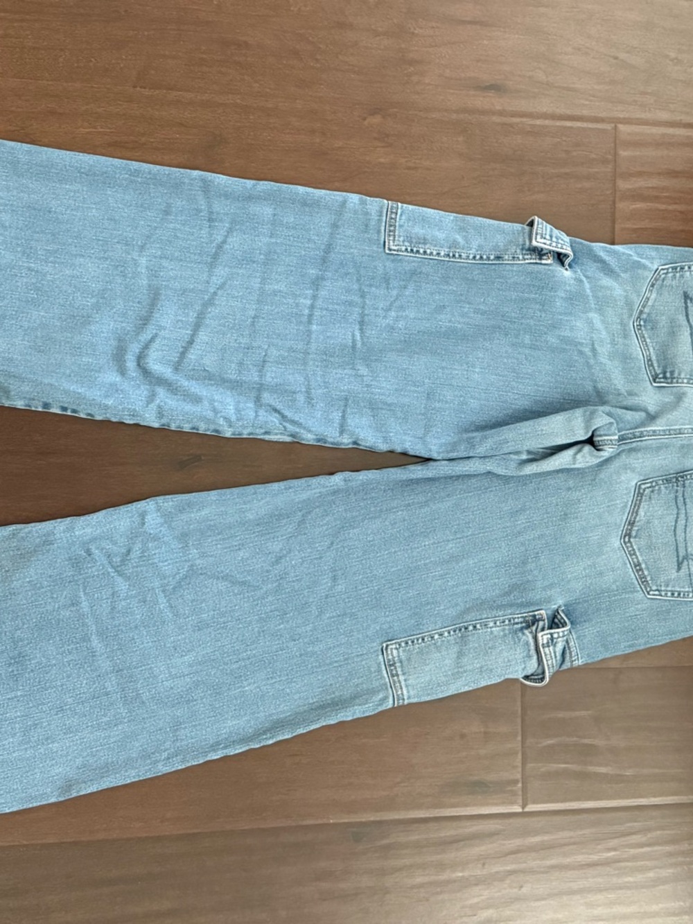 American Eagle Super High Rise Baggy Wide Leg Cargo Jeans – Size 8 Long - Picture 2 of 4